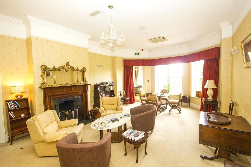 فندق Emlagh House دينغل المظهر الخارجي الصورة