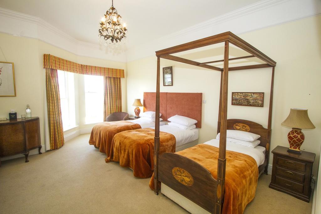 فندق Emlagh House دينغل المظهر الخارجي الصورة