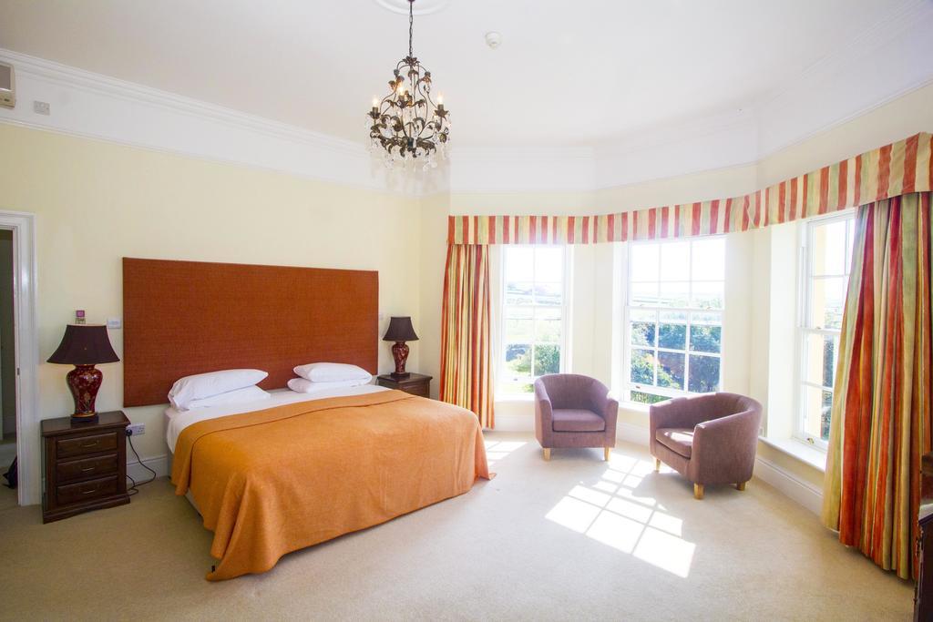 فندق Emlagh House دينغل الغرفة الصورة